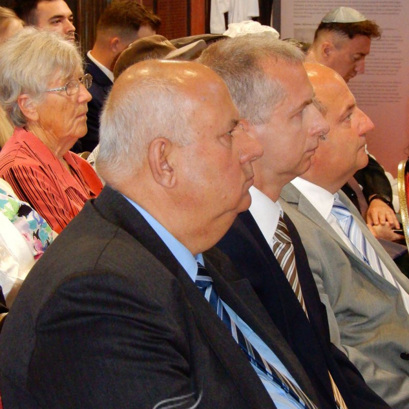 Átadták a felújított zsinagógát 08